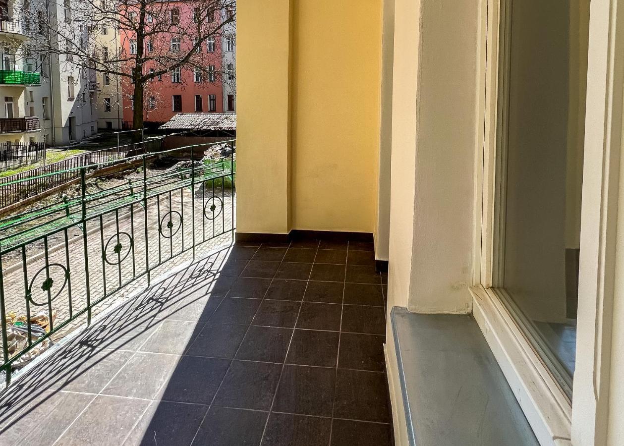 Zlote Apartamenty 6 Legnica Exterior photo