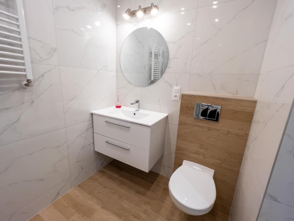 Zlote Apartamenty 6 Legnica Exterior photo